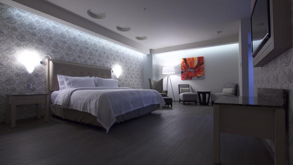 Express Mexico- Toreo By Ihg